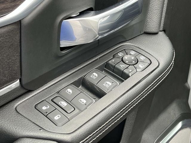 2026 RAM 3500 RAM 3500 LARAMIE CREW CAB 4X4 8' BOX