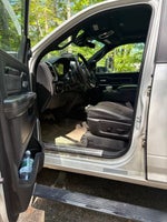 2020 RAM 3500 Laramie Crew Cab 4x4 8' Box