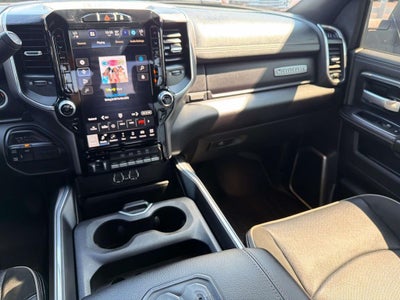 2023 RAM 3500 Laramie Crew Cab 4x4 8' Box
