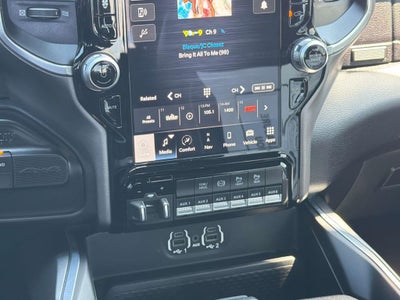 2023 RAM 3500 Laramie Crew Cab 4x4 8' Box