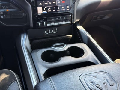 2023 RAM 3500 Laramie Crew Cab 4x4 8' Box