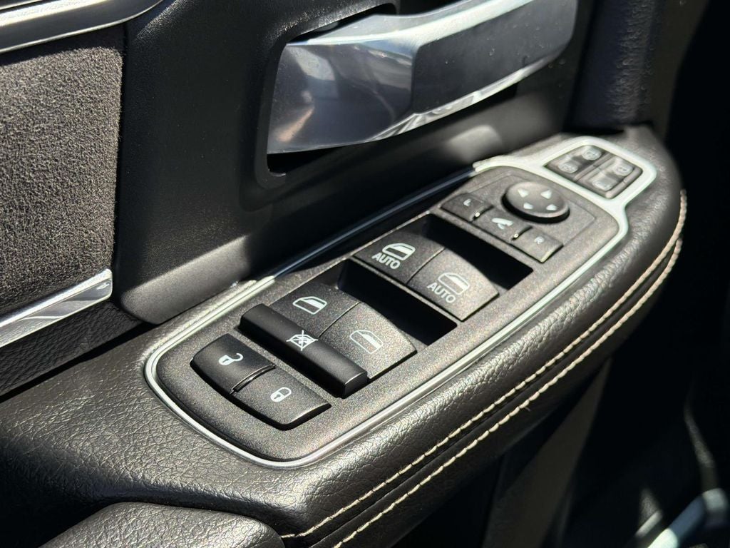 2023 RAM 3500 Laramie Crew Cab 4x4 8' Box