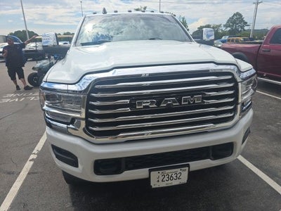 2024 RAM 3500 Limited Longhorn Crew Cab 4x4 8' Box