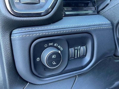 2026 RAM 3500 RAM 3500 LIMITED CREW CAB 4X4 8' BOX
