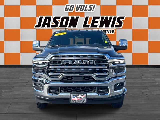 2026 RAM 3500 RAM 3500 LIMITED CREW CAB 4X4 8' BOX