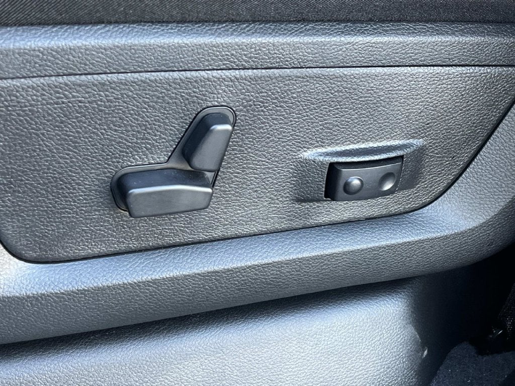 2027 RAM 3500 RAM 3500 LIMITED CREW CAB 4X4 8' BOX