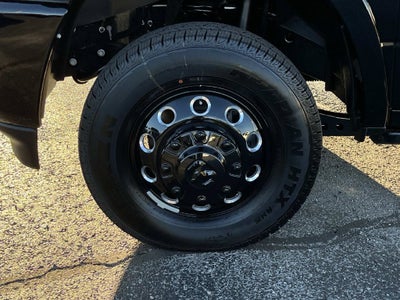 2027 RAM 3500 RAM 3500 LIMITED CREW CAB 4X4 8' BOX