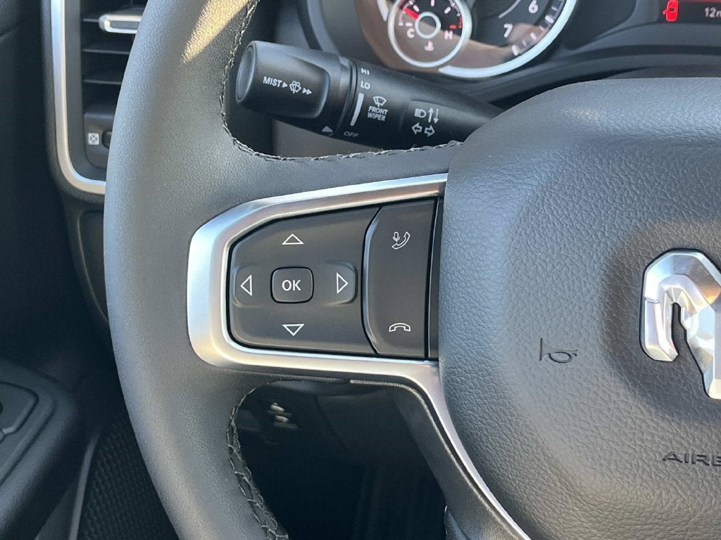 2027 RAM 1500 RAM 1500 BIG HORN CREW CAB 4X4 5'7' BOX