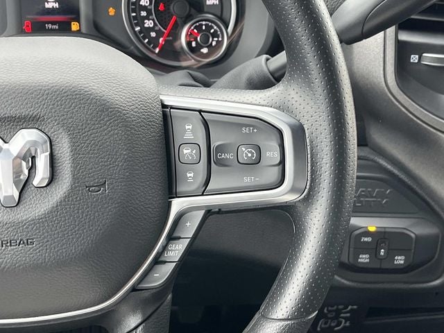 2026 RAM 2500 RAM 2500 TRADESMAN CREW CAB 4X4 6'4' BOX