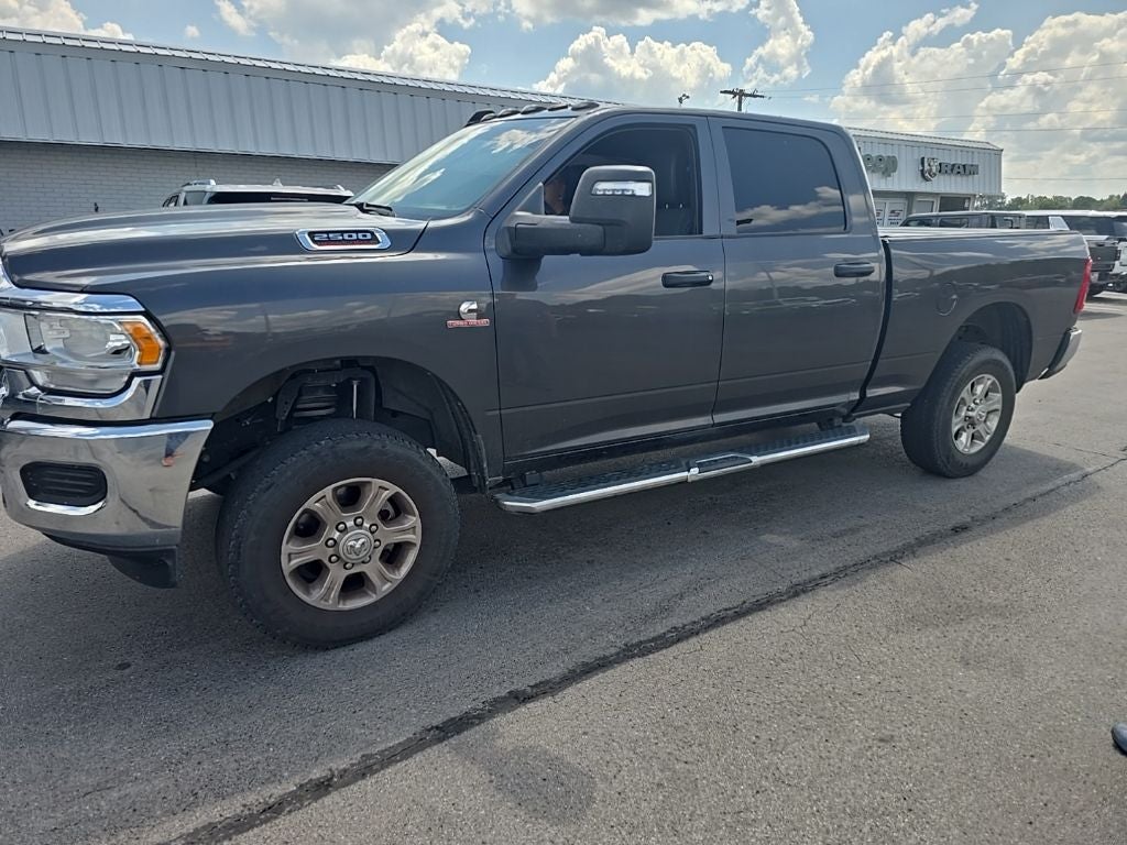 2024 RAM 2500 Tradesman Crew Cab 4x4 6'4' Box
