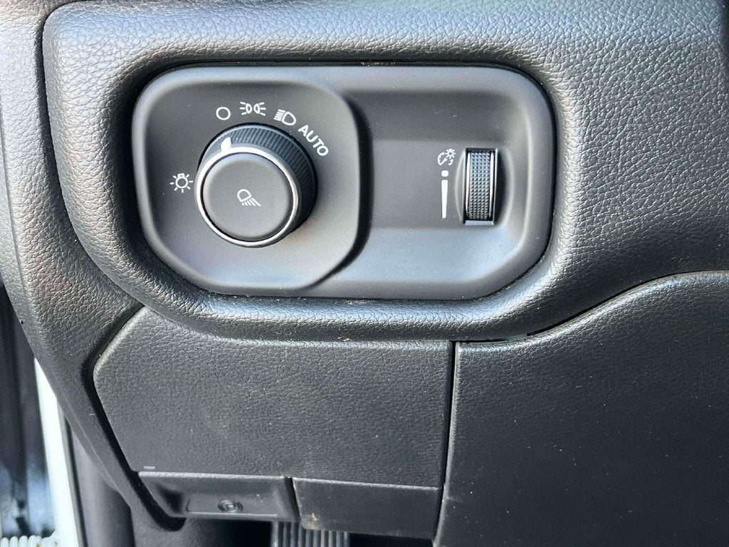 2024 RAM 2500 Tradesman Crew Cab 4x4 6'4' Box