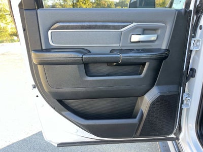2022 RAM 2500 Big Horn Crew Cab 4x4 6'4' Box
