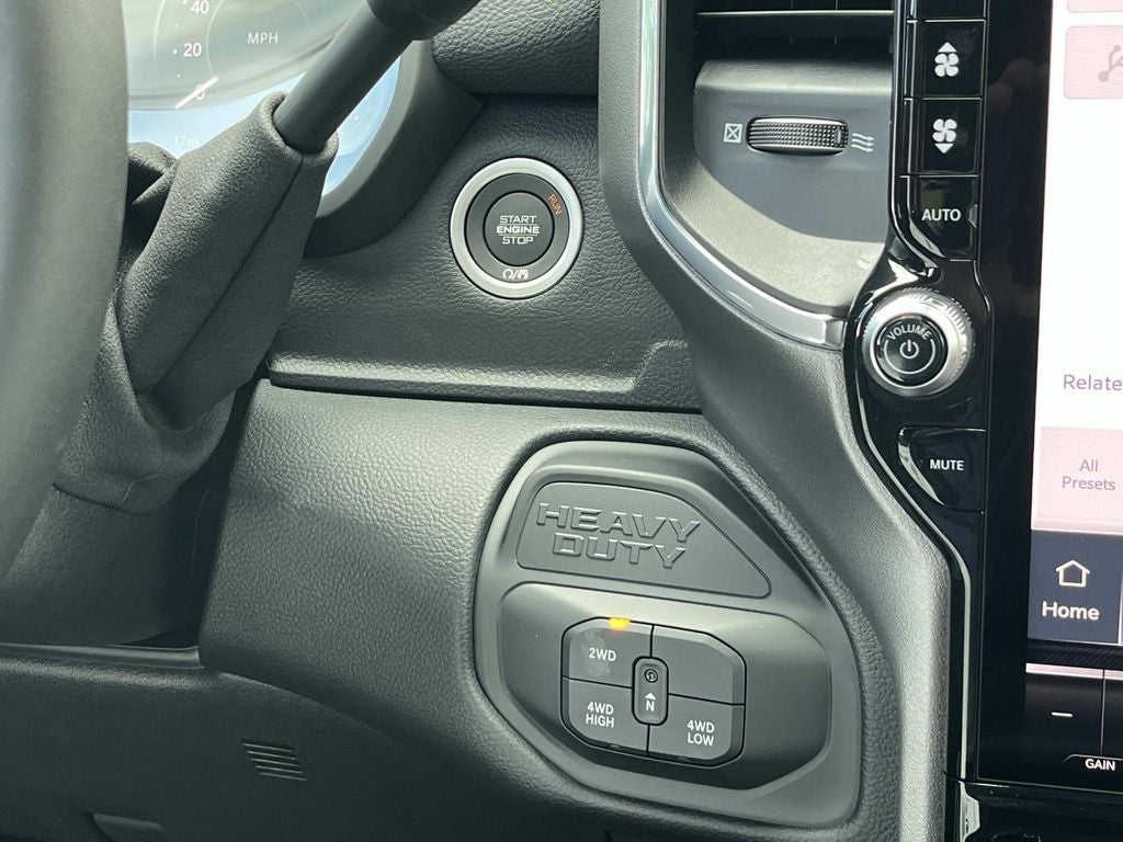 2026 RAM 2500 RAM 2500 LARAMIE CREW CAB 4X4 6'4' BOX
