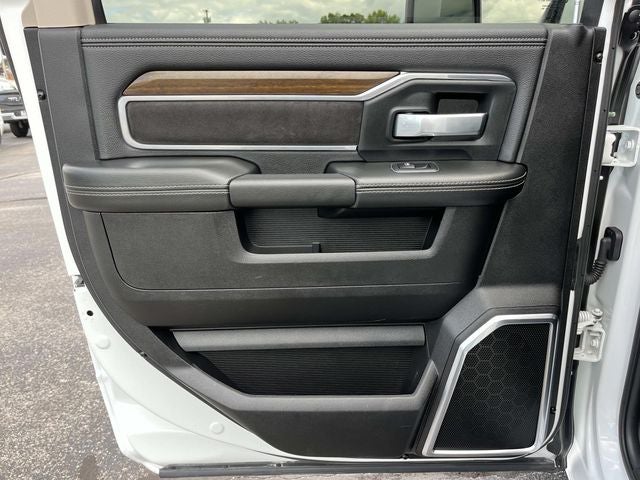 2024 RAM 2500 Laramie Crew Cab 4x4 6'4' Box