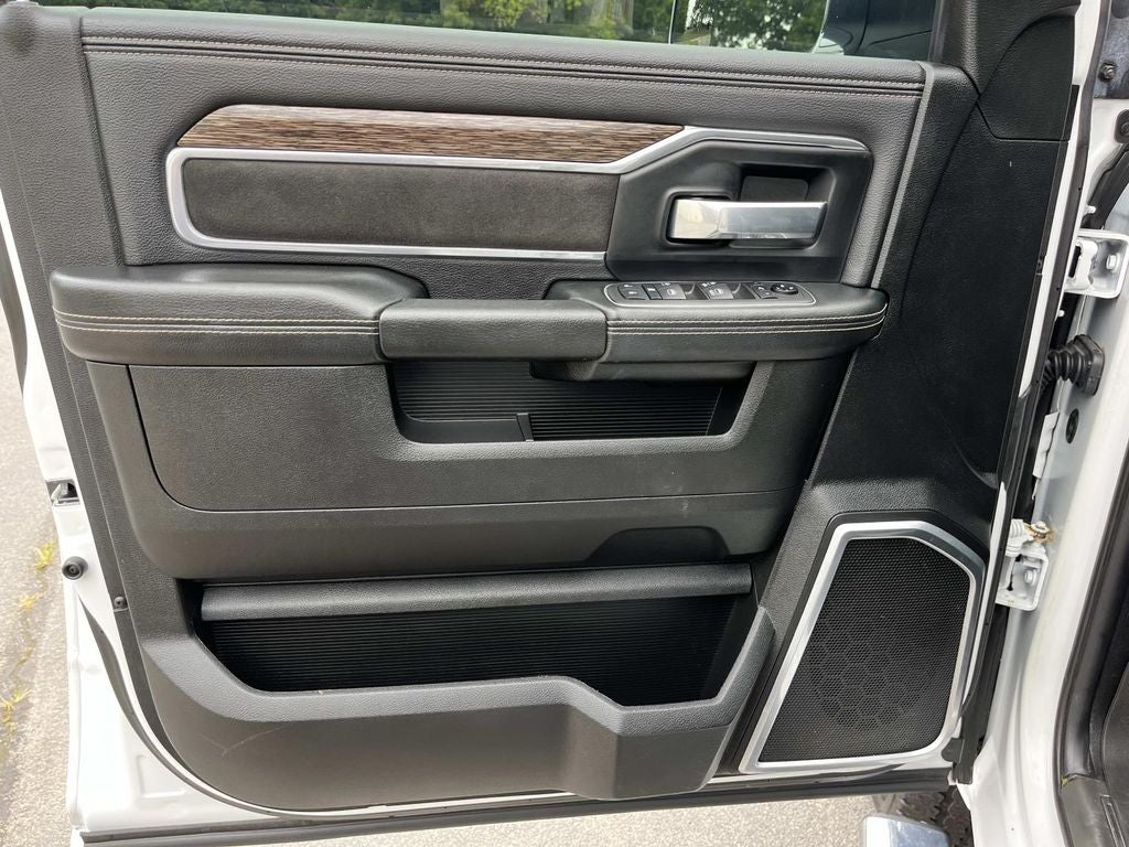 2021 RAM 2500 Laramie Crew Cab 4x4 6'4' Box