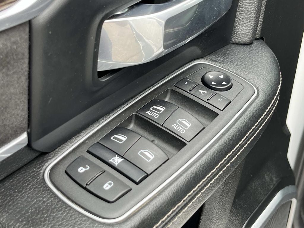 2021 RAM 2500 Laramie Crew Cab 4x4 6'4' Box