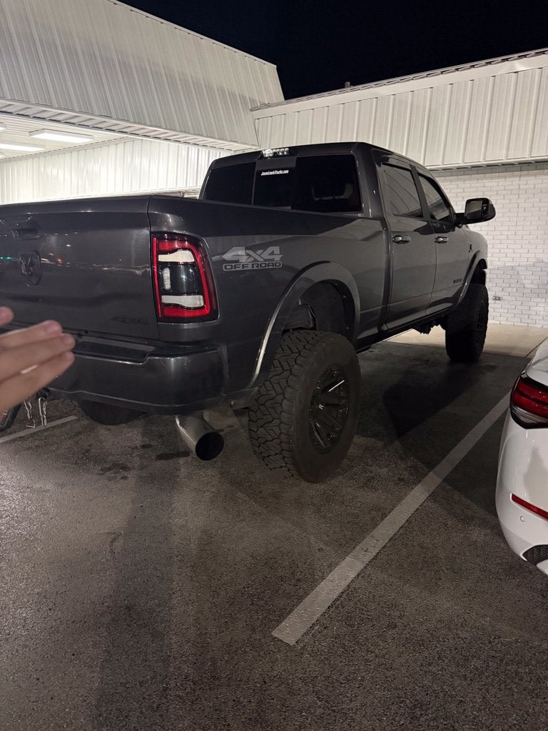 2021 RAM 2500 Laramie Crew Cab 4x4 6'4' Box