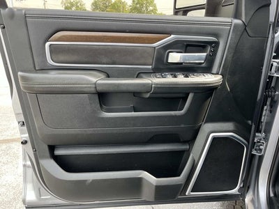 2024 RAM 2500 Laramie Crew Cab 4x4 6'4' Box