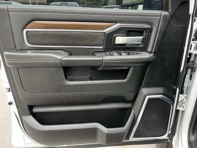 2024 RAM 2500 Laramie Crew Cab 4x4 6'4' Box