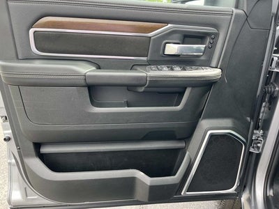 2024 RAM 2500 Laramie Crew Cab 4x4 6'4' Box