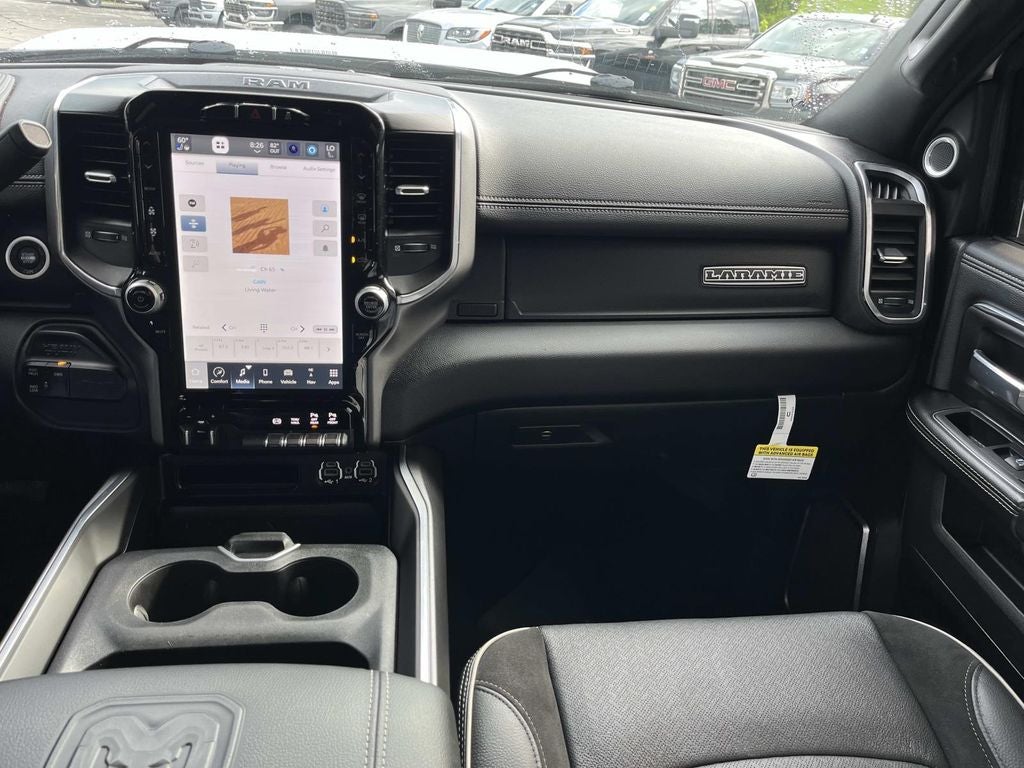 2024 RAM 2500 Laramie Crew Cab 4x4 6'4' Box