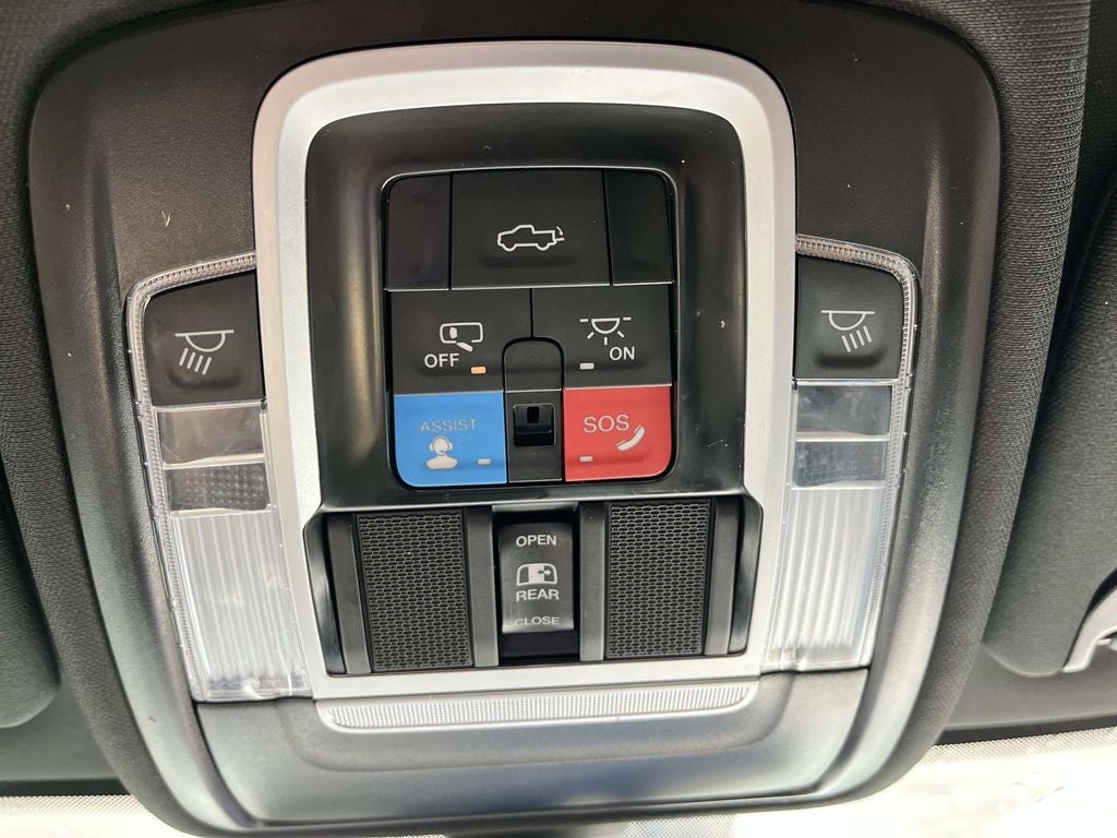 2024 RAM 2500 Laramie Crew Cab 4x4 6'4' Box