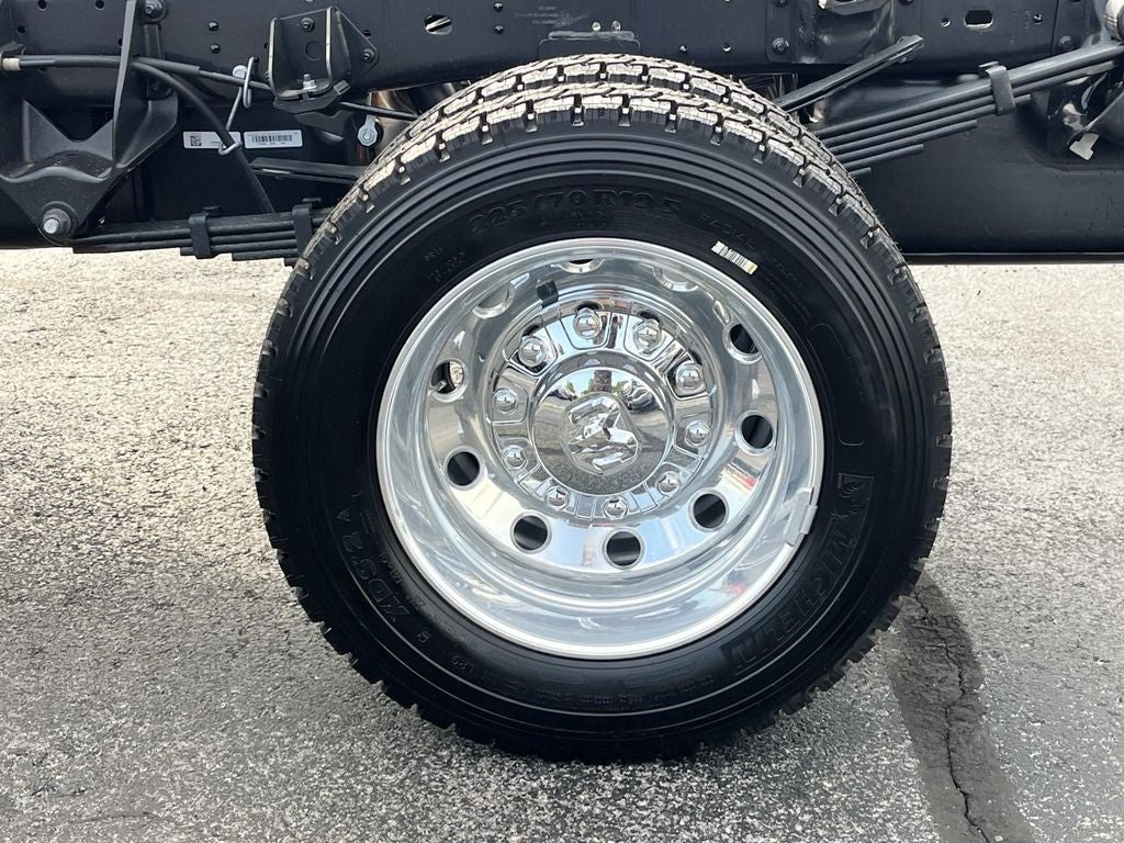 2026 RAM 4500HD RAM 4500 BIG HORN CHASSIS CREW CAB 4X4 60' CA