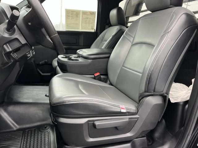 2023 RAM 5500HD Tradesman/SLT