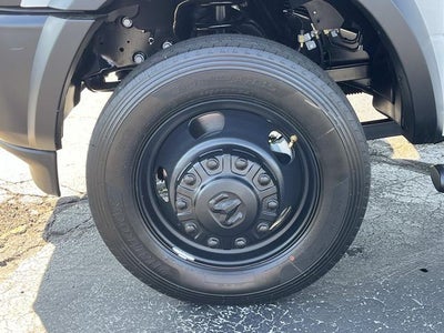 2026 RAM 5500HD RAM 5500 TRADESMAN CHASSIS REGULAR CAB 4X4 60' CA