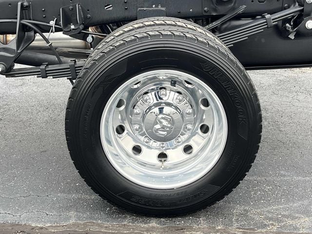 2026 RAM 5500HD RAM 5500 TRADESMAN CHASSIS REGULAR CAB 4X4 60' CA