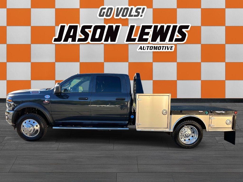 2026 RAM 5500HD Tradesman/Big Horn