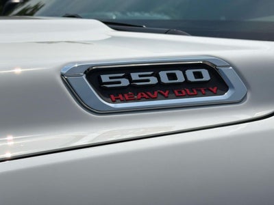 2026 RAM 5500HD RAM 5500 TRADESMAN CHASSIS CREW CAB 4X4 60' CA