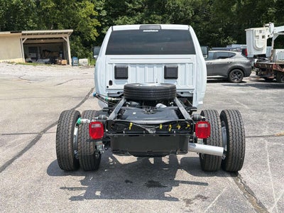 2026 RAM 5500HD RAM 5500 TRADESMAN CHASSIS CREW CAB 4X4 60' CA