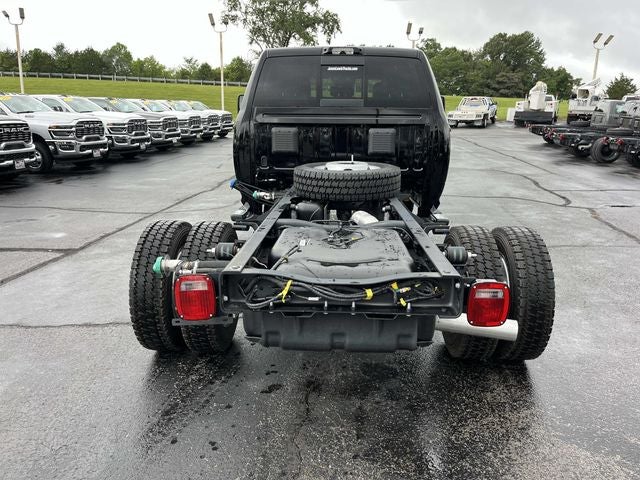 2026 RAM 5500HD RAM 5500 BIG HORN CHASSIS CREW CAB 4X4 60' CA