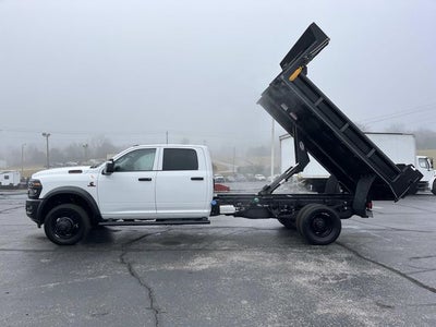 2026 RAM 5500HD RAM 5500 TRADESMAN CHASSIS CREW CAB 4X4 84' CA
