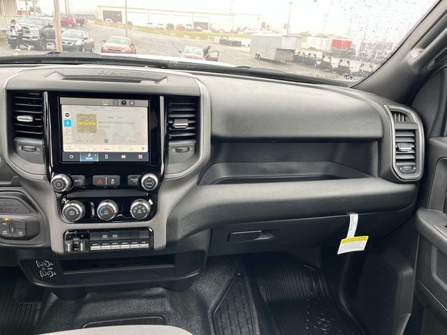 2026 RAM 5500HD RAM 5500 TRADESMAN CHASSIS CREW CAB 4X4 84' CA