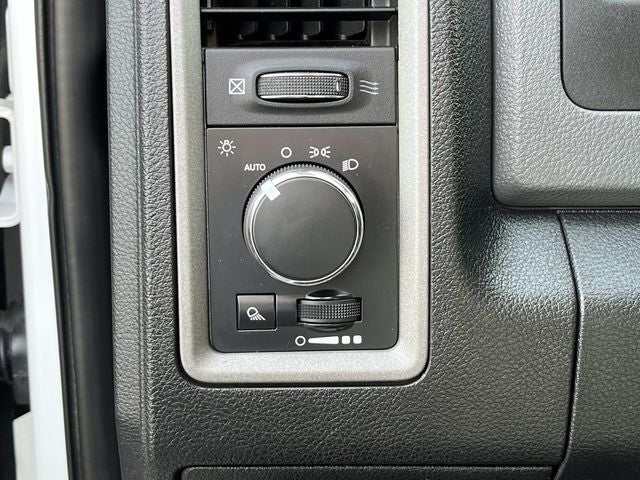 2014 RAM 3500 Tradesman/SLT/Laramie