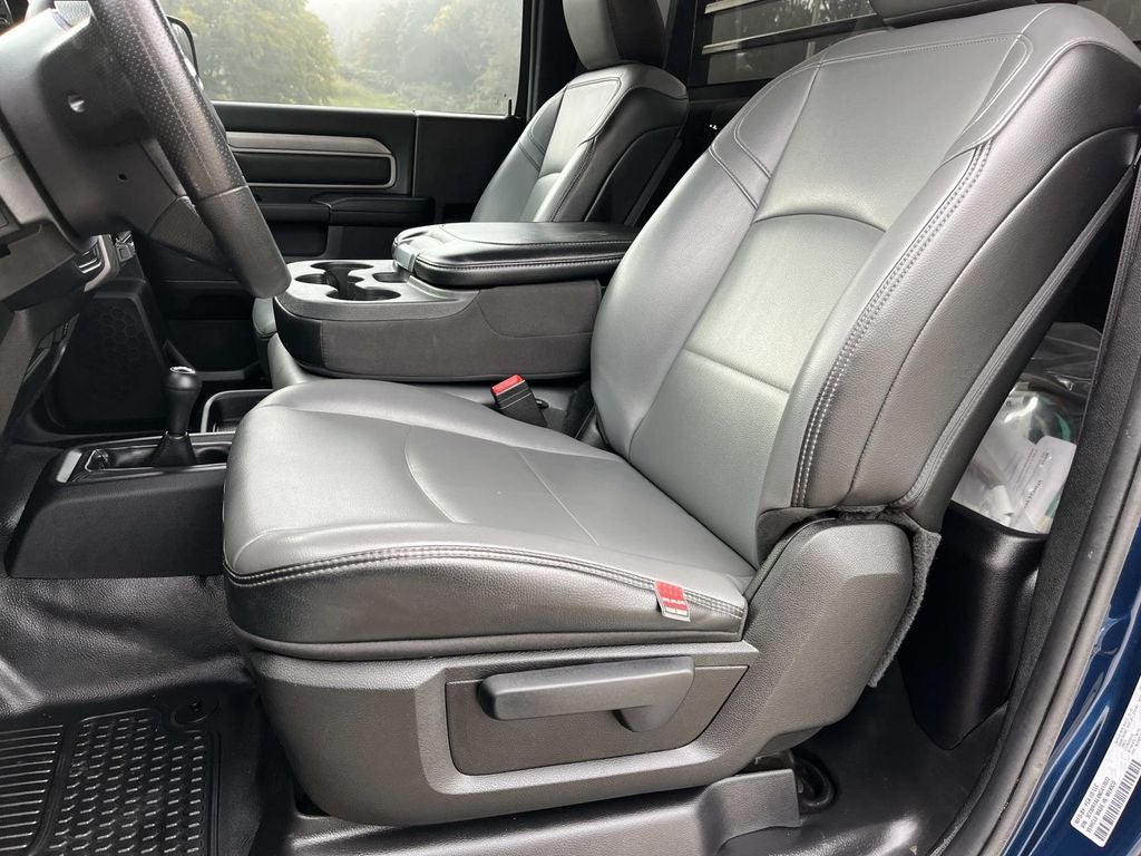 2022 RAM 3500 Tradesman/SLT