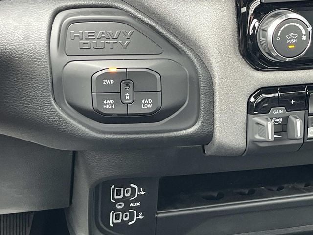 2026 RAM 3500 RAM 3500 TRADESMAN CHASSIS REGULAR CAB 4X4 60' CA
