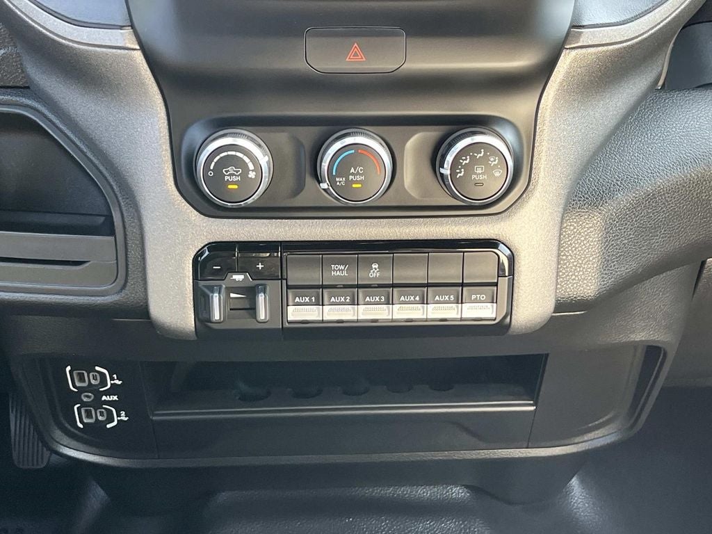 2023 RAM 3500 Tradesman/SLT/Laramie/Limited