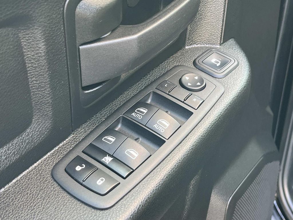 2023 RAM 3500 Tradesman/SLT/Laramie/Limited