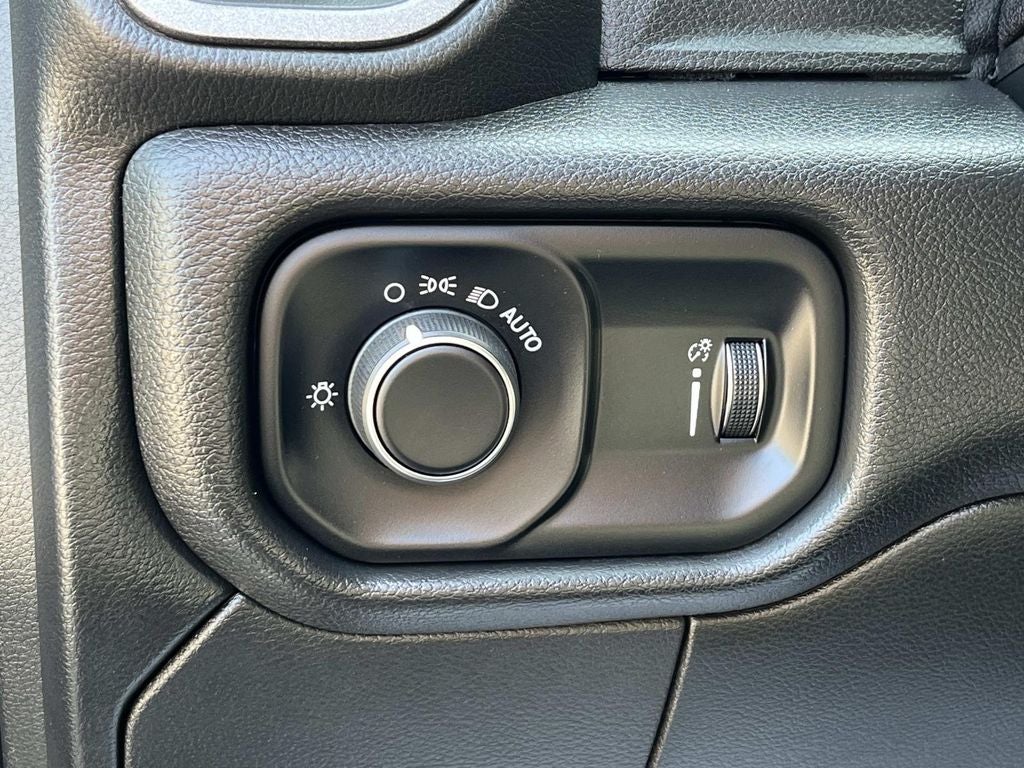 2023 RAM 3500 Tradesman/SLT/Laramie/Limited
