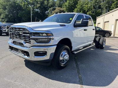 2026 RAM 3500 RAM 3500 TRADESMAN CREW CAB CHASSIS 4X4 60' CA