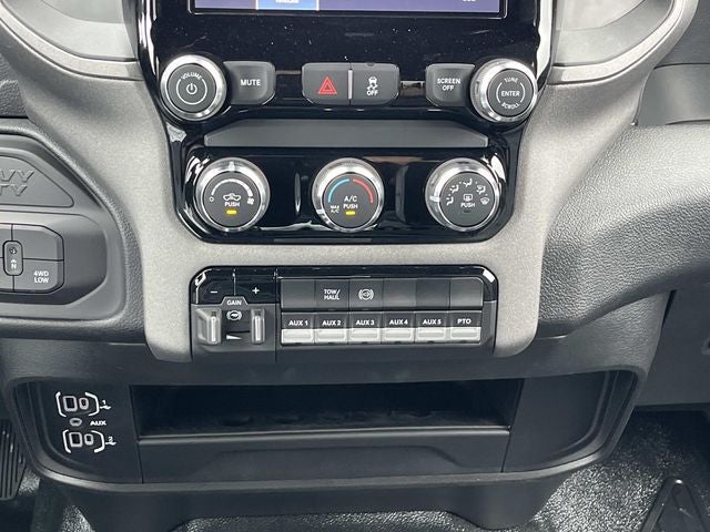 2026 RAM 3500 RAM 3500 TRADESMAN CREW CAB CHASSIS 4X4 60' CA
