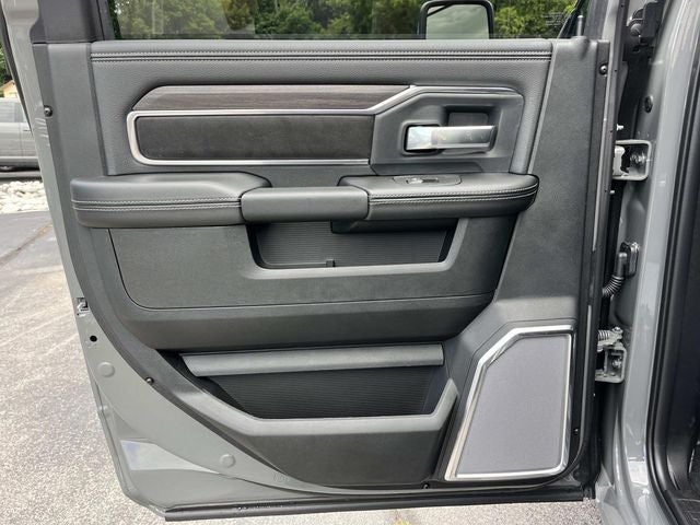2026 RAM 3500 RAM 3500 BIG HORN CREW CAB CHASSIS 4X4 60' CA
