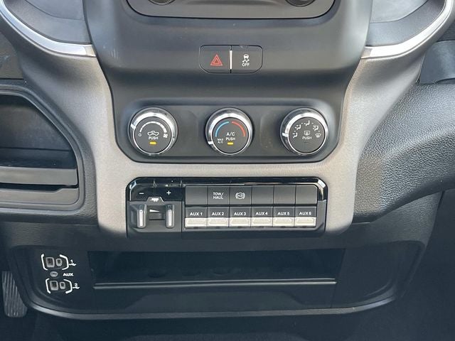 2024 RAM 3500 Tradesman/SLT/Laramie/Limited