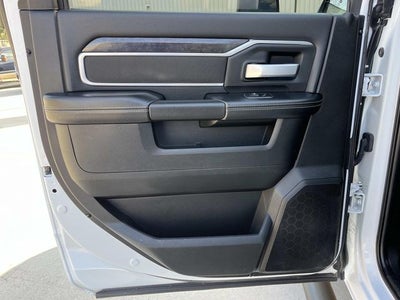 2024 RAM 3500 Tradesman/SLT/Laramie/Limited