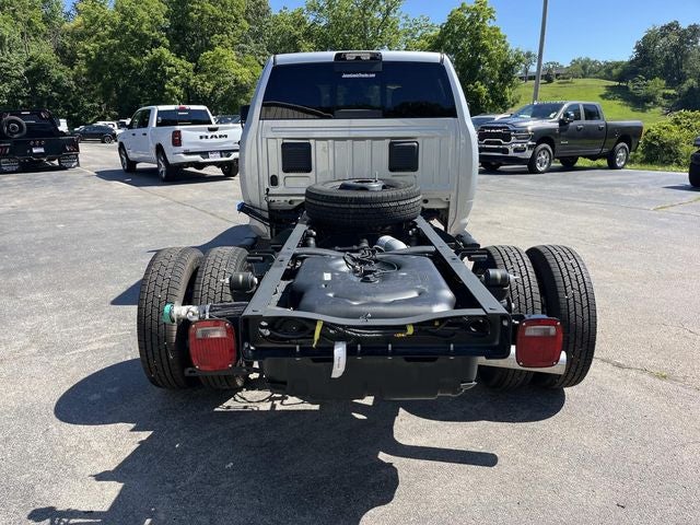 2026 RAM 3500 RAM 3500 TRADESMAN CREW CAB CHASSIS 4X4 60' CA