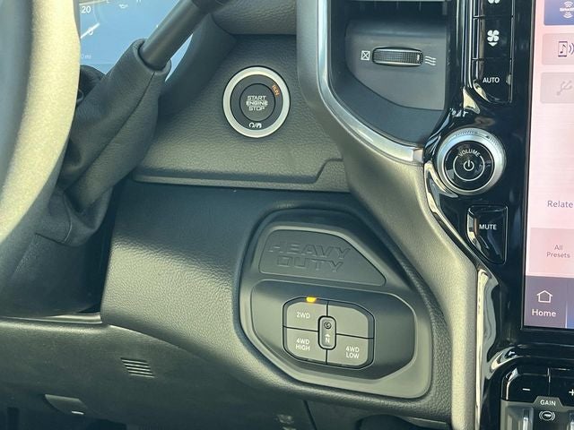 2026 RAM 3500 RAM 3500 BIG HORN CREW CAB CHASSIS 4X4 60' CA