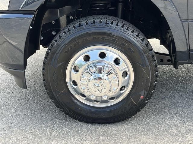 2026 RAM 3500 RAM 3500 BIG HORN CREW CAB CHASSIS 4X4 60' CA